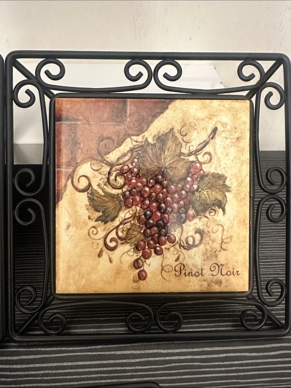 Wine/Grape Ceramic Wall Decor
